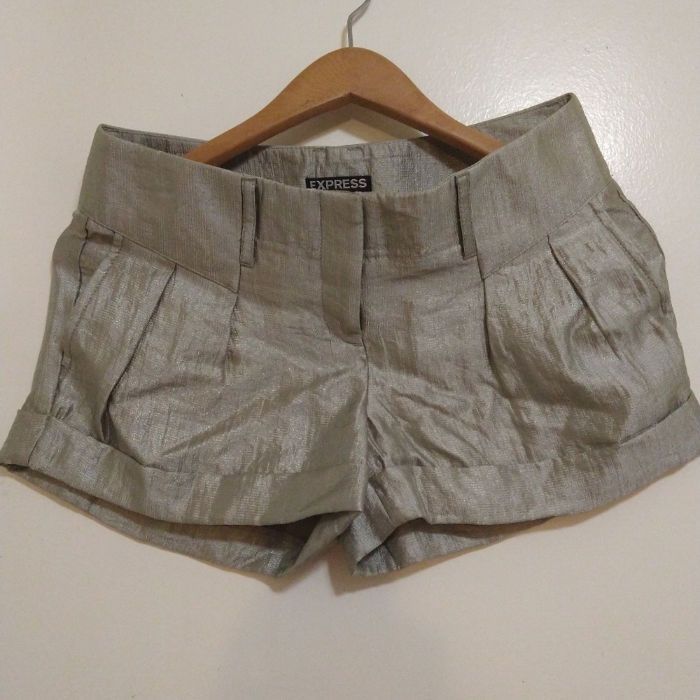 Express 00 short shorts Shimmer Pleats